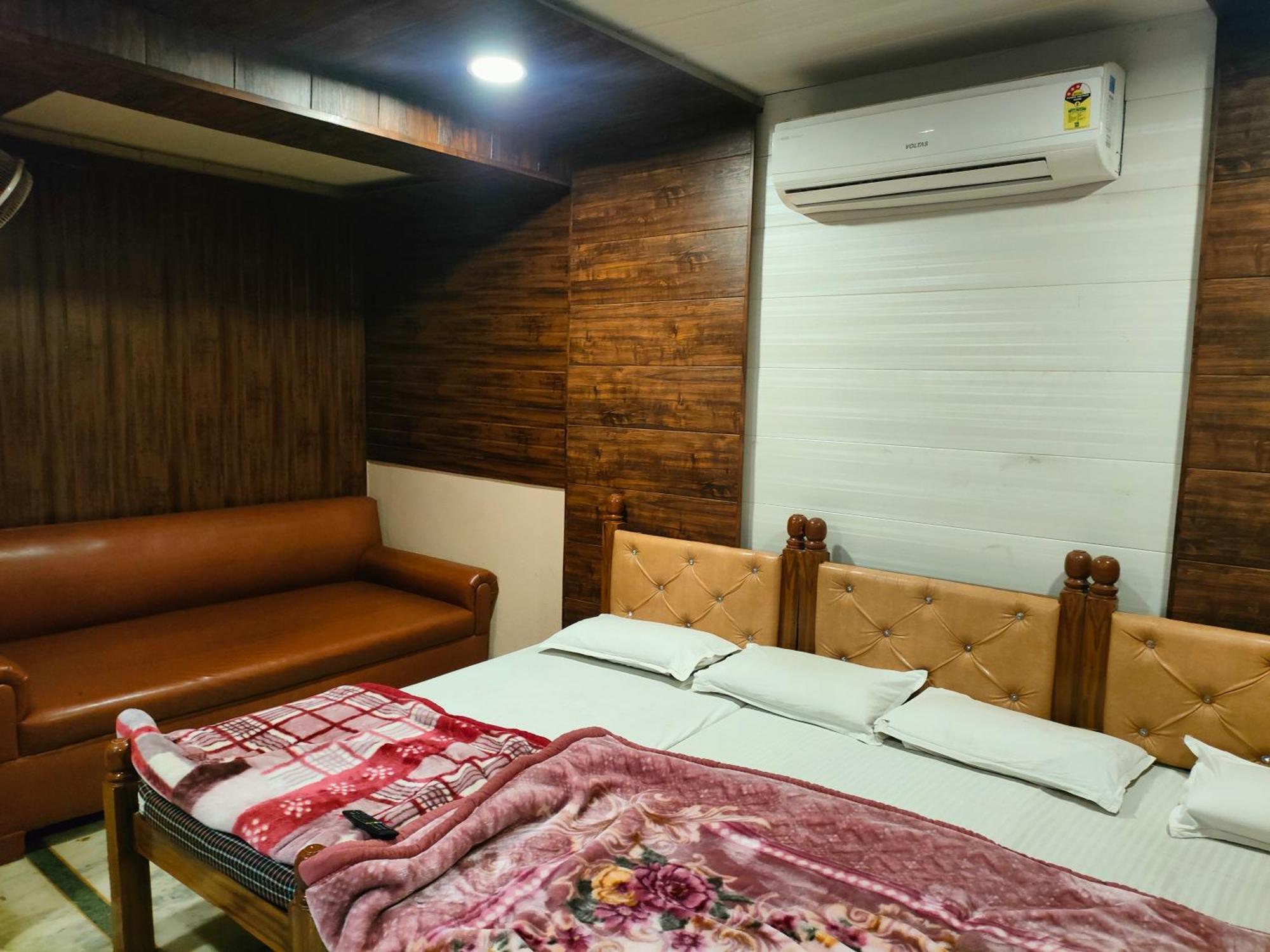 Sgh Guest House Mathura Εξωτερικό φωτογραφία